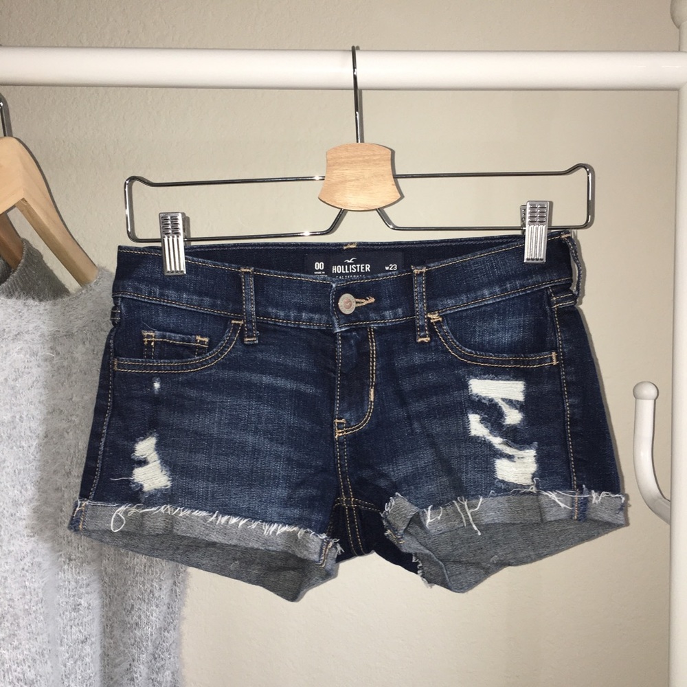 Hollister Dark Wash Short Short (Stretch)